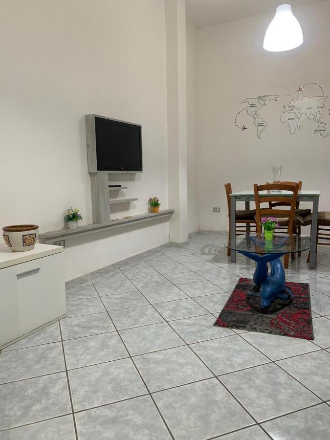 Posidonia Apartment Поцуоли Екстериор снимка